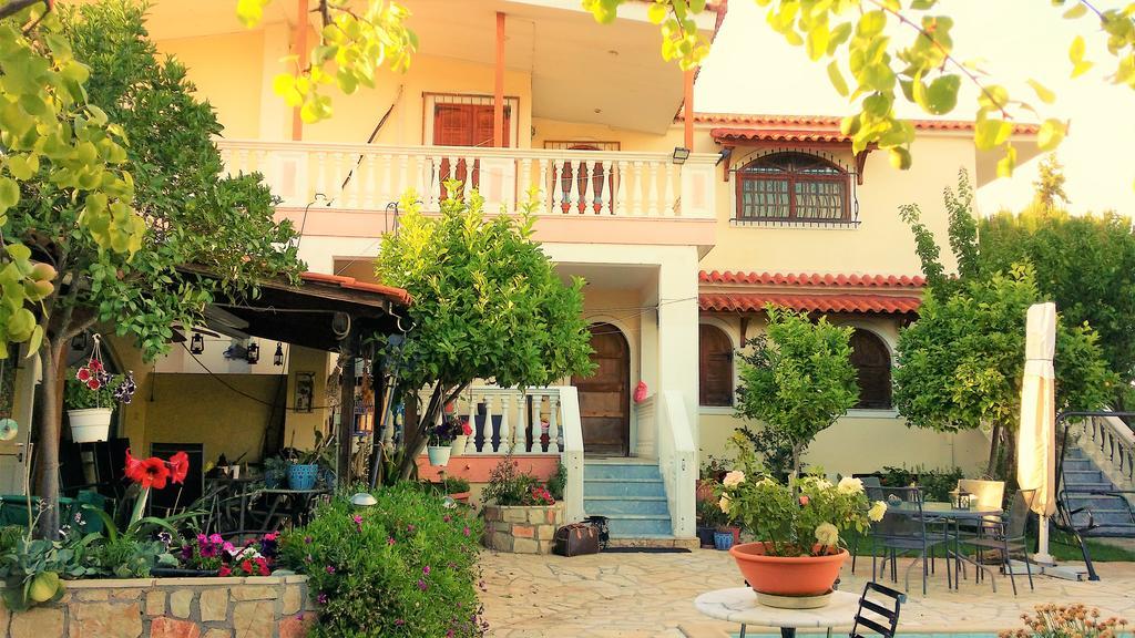 Jacuzzi Pool House Ama5690 Apartment Chalkida Bagian luar foto